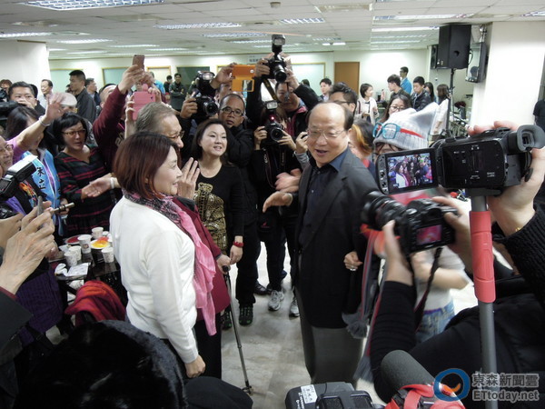 蔡英文提美猪瘦肉精比照日韩 朱立伦讽:以前喊