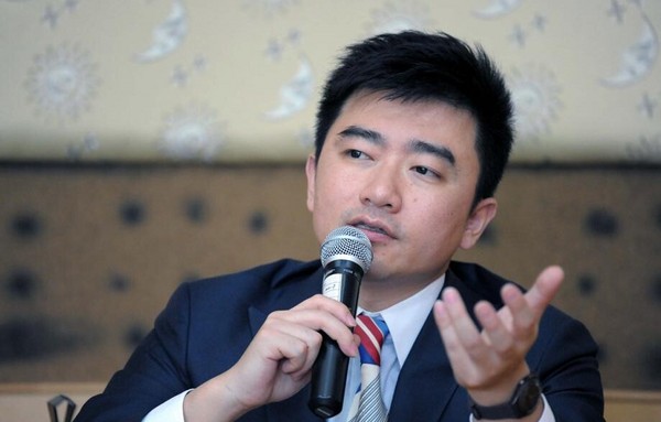 芮成钢,李湘男左女右服装,驾校模拟考试题库,电