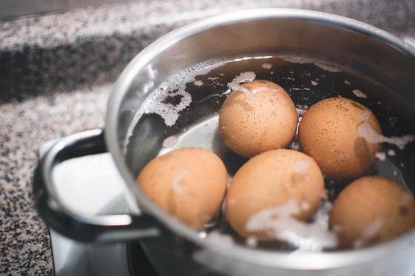 煎蛋,水煮蛋,蛋黃,雞蛋。（圖／取自librestock網站）