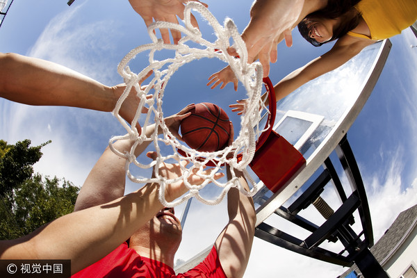籃球,運動,搶籃板,年輕人 (圖／視覺中國CFP)