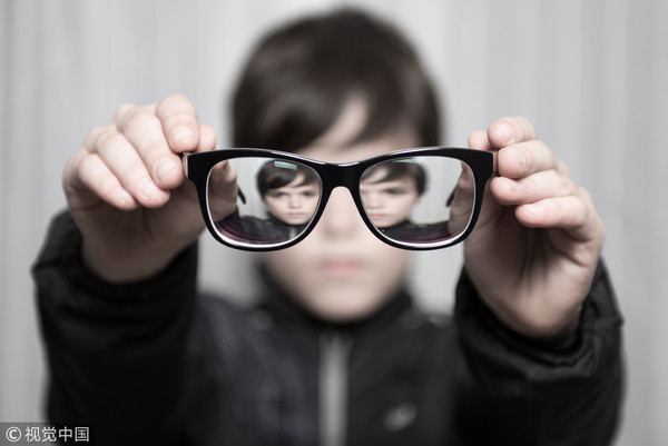 ▲▼ 戴眼鏡,兒童近視,近視,眼鏡,鏡片,度數,視力不良。（圖／CFP）