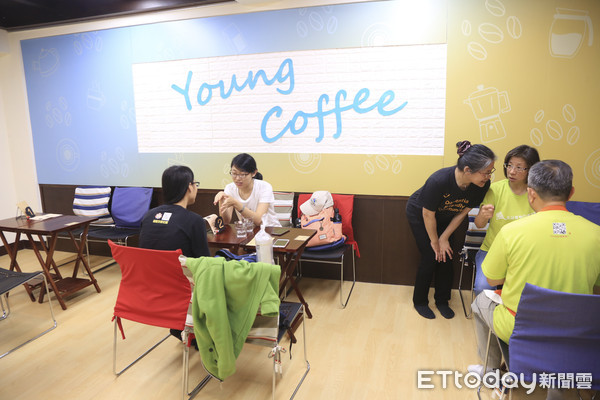 ▲▼台灣失智症協會「Young咖啡坊」開幕。（圖／記者黃克翔攝）