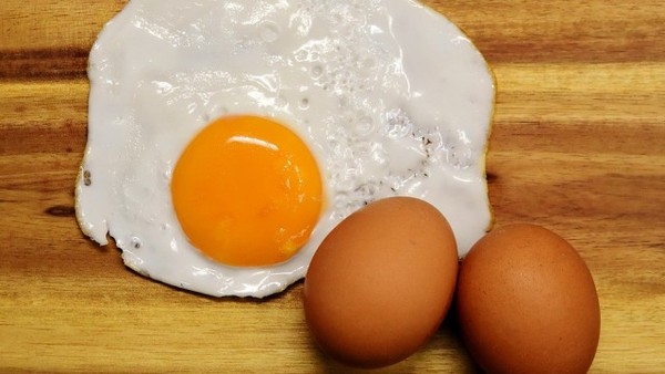 ▲雞蛋,蛋黃,膽固醇。（圖／取自免費圖庫Pixabay）