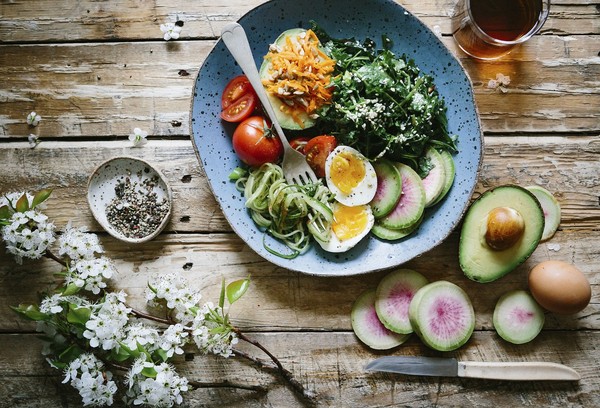 沙拉,蔬菜,健康飲食。（圖／Pixabay）