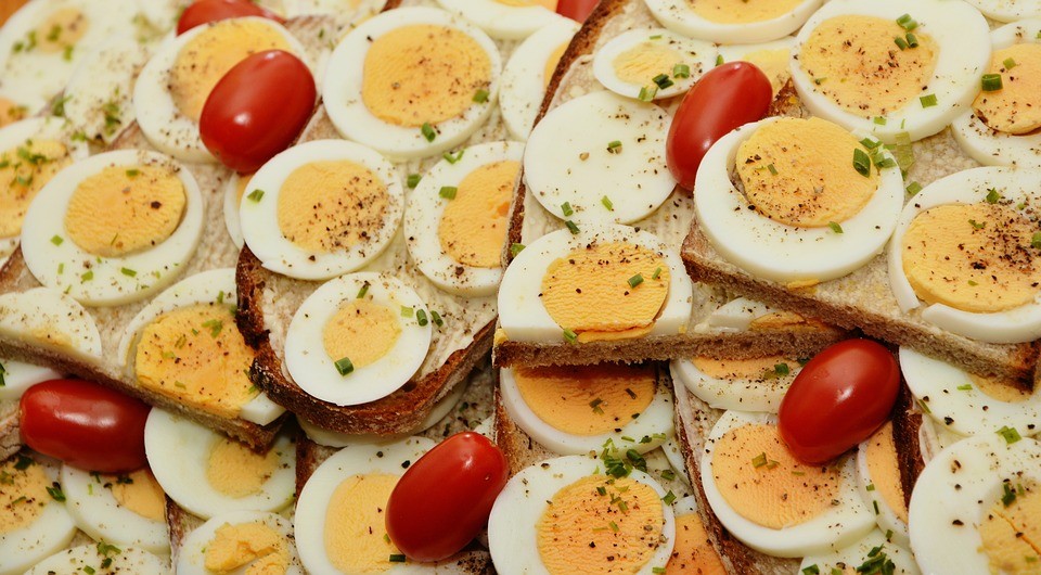 生酮,奶油,油,鮭魚,butter,蛋 。（圖／pixabay）