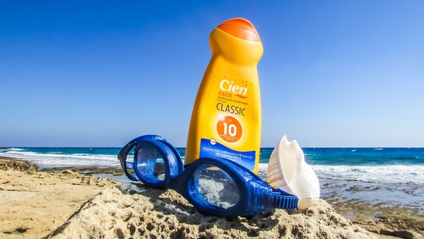 ▲防曬,海邊,防曬乳。（圖／取自免費圖庫pixabay）