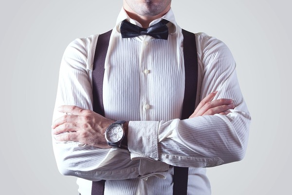 ▲男人,胸肌,襯衫,手錶,領結。（圖／取自免費圖庫Pixabay）
