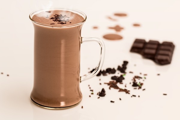 ▲巧克力牛奶,甜點,點心,宵夜。（圖／取自免費圖庫Pixabay）