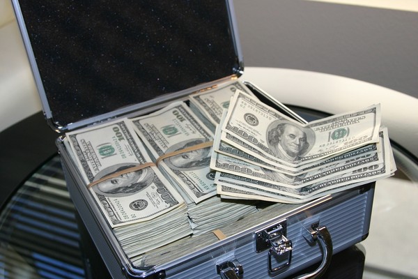 ▲美金,錢,有錢。（圖／取自免費圖庫pixabay）