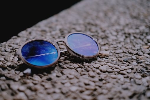 ▲▼視力,眼鏡,散光,藍光鏡片。（圖／翻攝自pixabay）