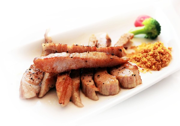 ▲▼烤雞,豬肉,松阪豬,餐點,肉。（圖／翻攝自pixabay）