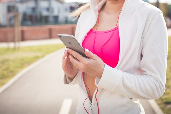 ▲▼音樂,耳機,運動,手機,慢跑。（圖／翻攝自pixabay）