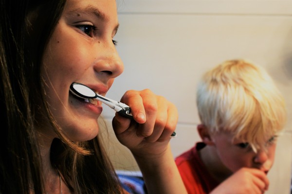 ▲刷牙,牙刷,牙膏。（圖／取自免費圖庫Pixabay）