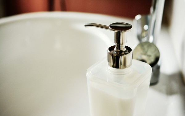 ▲▼沐浴用品,肥皂,沐浴乳。（圖／取自免費圖庫Pixabay）
