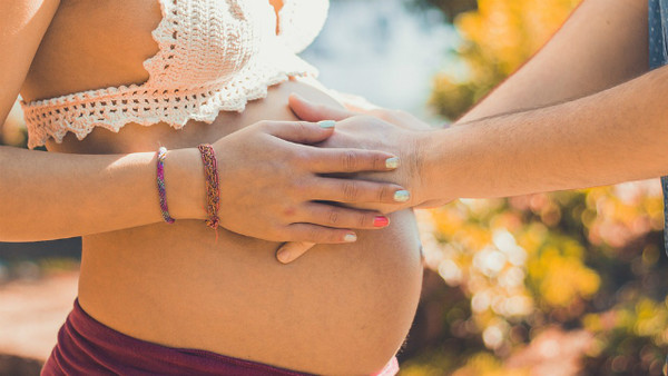 ▲▼懷孕，孕婦，夫妻。（圖／取自免費圖庫Pixabay）