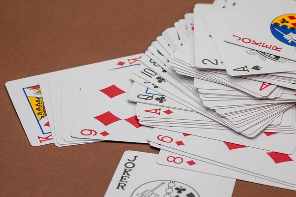 ▲▼撲克牌,卡牌,玩牌,洗牌,鬼牌。（圖／翻攝自pixabay）