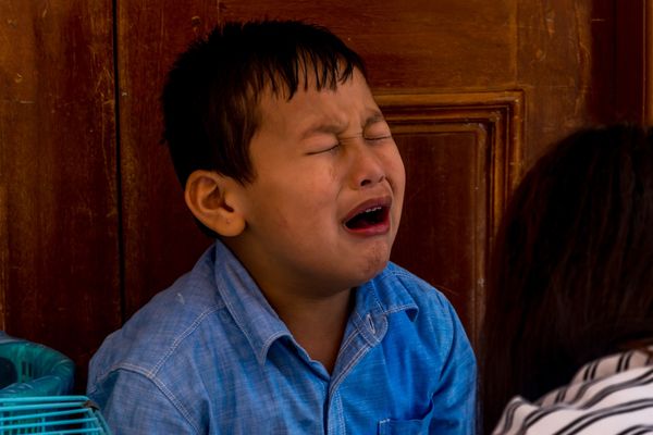 ▲▼男童哭泣。（圖／取自免費圖庫Pixabay）